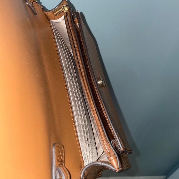 MICHAEL KORS PURSE - Picture 3 of 4